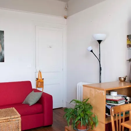 Cosy Studio In The Buttes Chaumont Apartament Paryż