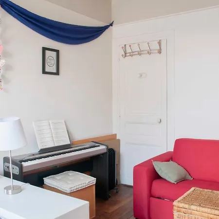Cosy Studio In The Buttes Chaumont Apartment Paris